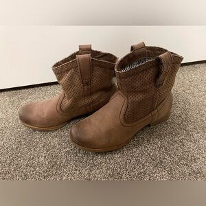 Roxy Brown and Blue Striped Interior Boots